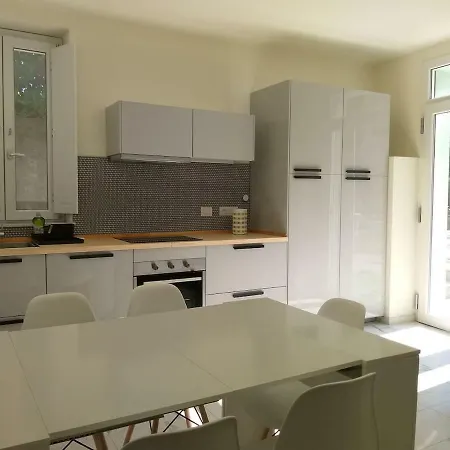 Mimosa 2 - Trilocale A 50 Mt Dal Mare *